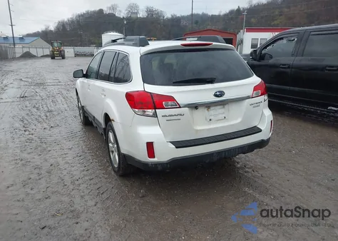 2011 Subaru Outback 2.5I Premium из США, поврежденный, VIN 4S4BRBGCXB3322541